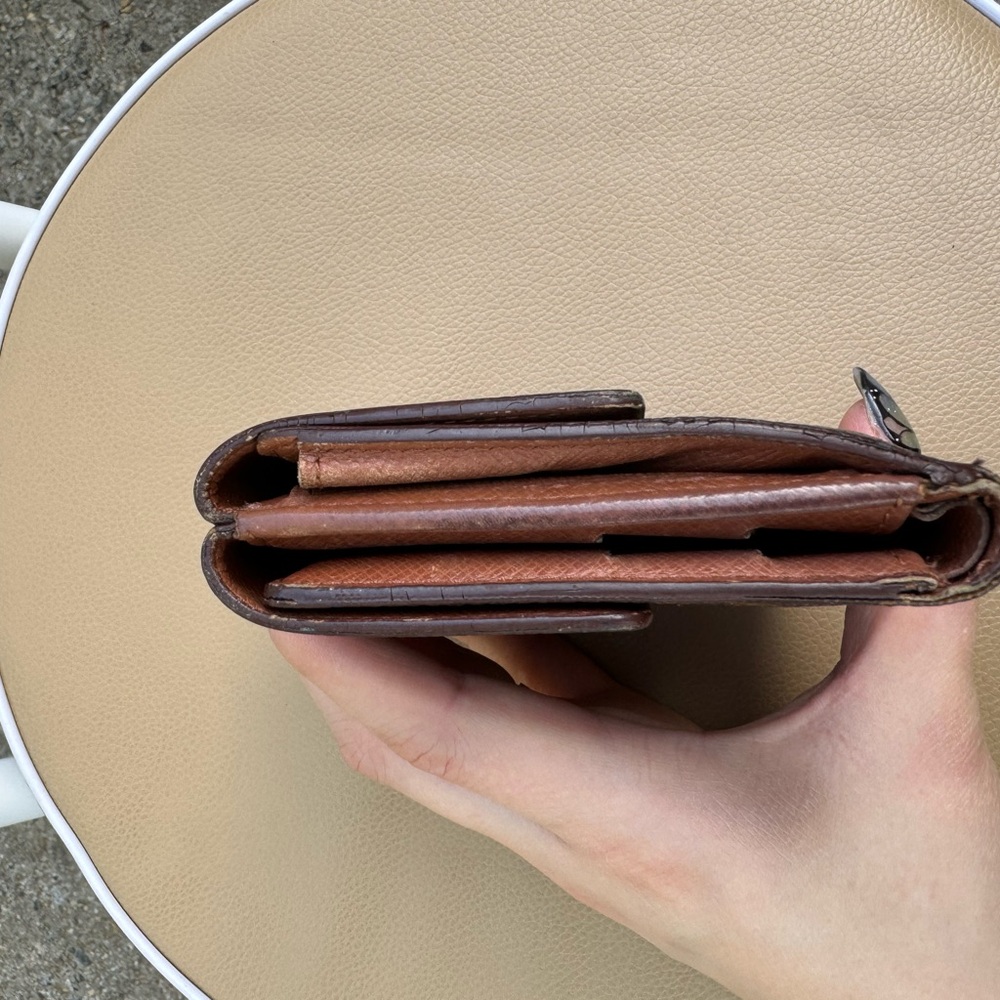 LV Compact Wallet - Picture 3 of 10
